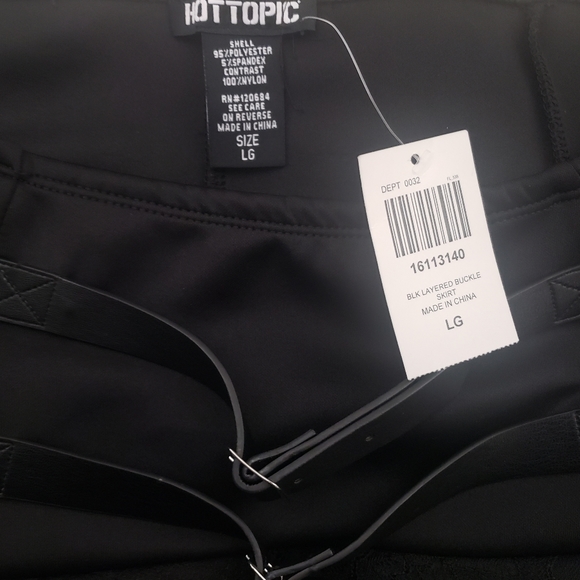 NWT Hot Topic Sz L Black Lace Layered Buckle Mini Skirt - Picture 8 of 12